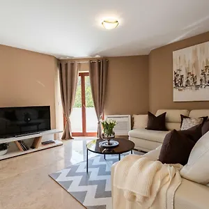 zen-luxury-apartments.hotelinzadar.com/